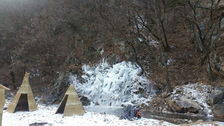 계곡얼음